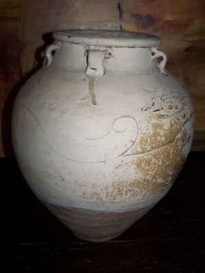 Image of Chinese 19th Century storage pot
